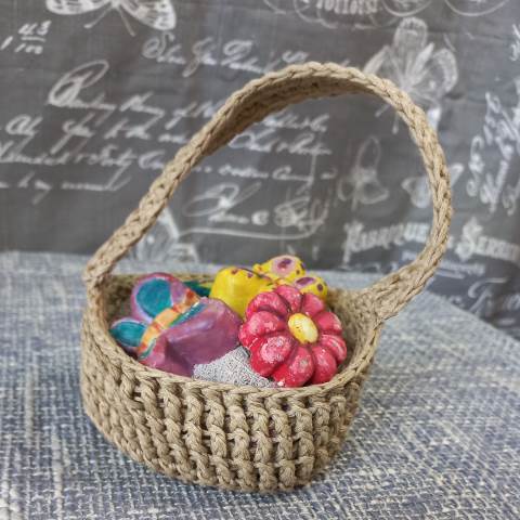 Wedding favor mini basket