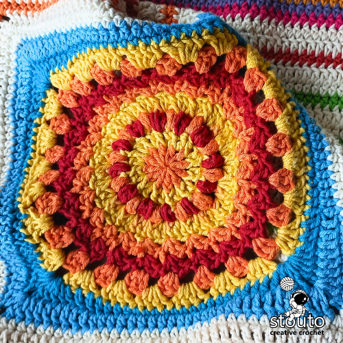 Boxed Flower Squares Crochet Blanket : Square Three (Free Pattern)