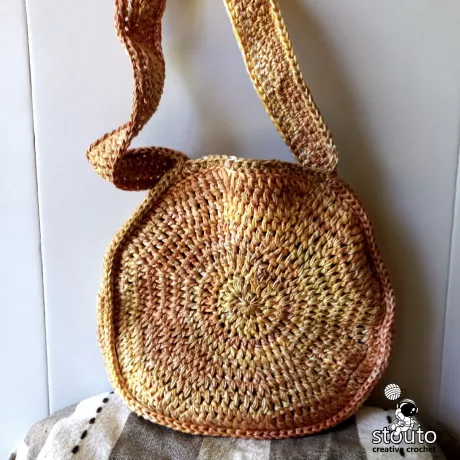 Round Pouch crochet bag