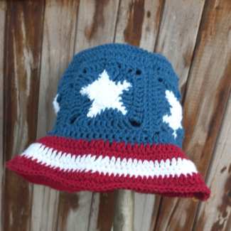 Celebrate 4th of July with stars and stripes hat