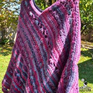 Fun lacy textured crochet poncho pattern