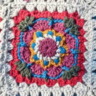 African Cosmos crochet flower square pattern free granny square design