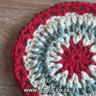 Fynbos Flower Crochet granny square tutorial Row 5