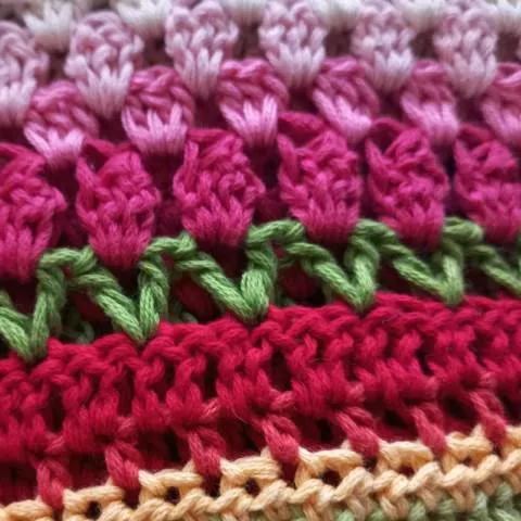 Scrap yarn rows