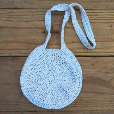 round crochet bag pattern - easy
