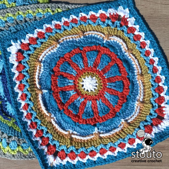 TMBJGF Flower Granny Square crocheted in DK yarn using a 3 mm crochet hook.
